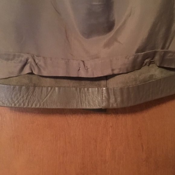 Vintage 1980s Carlisle Size US 4 Taupe Brown lined leather Skirt - Picture 3 of 5